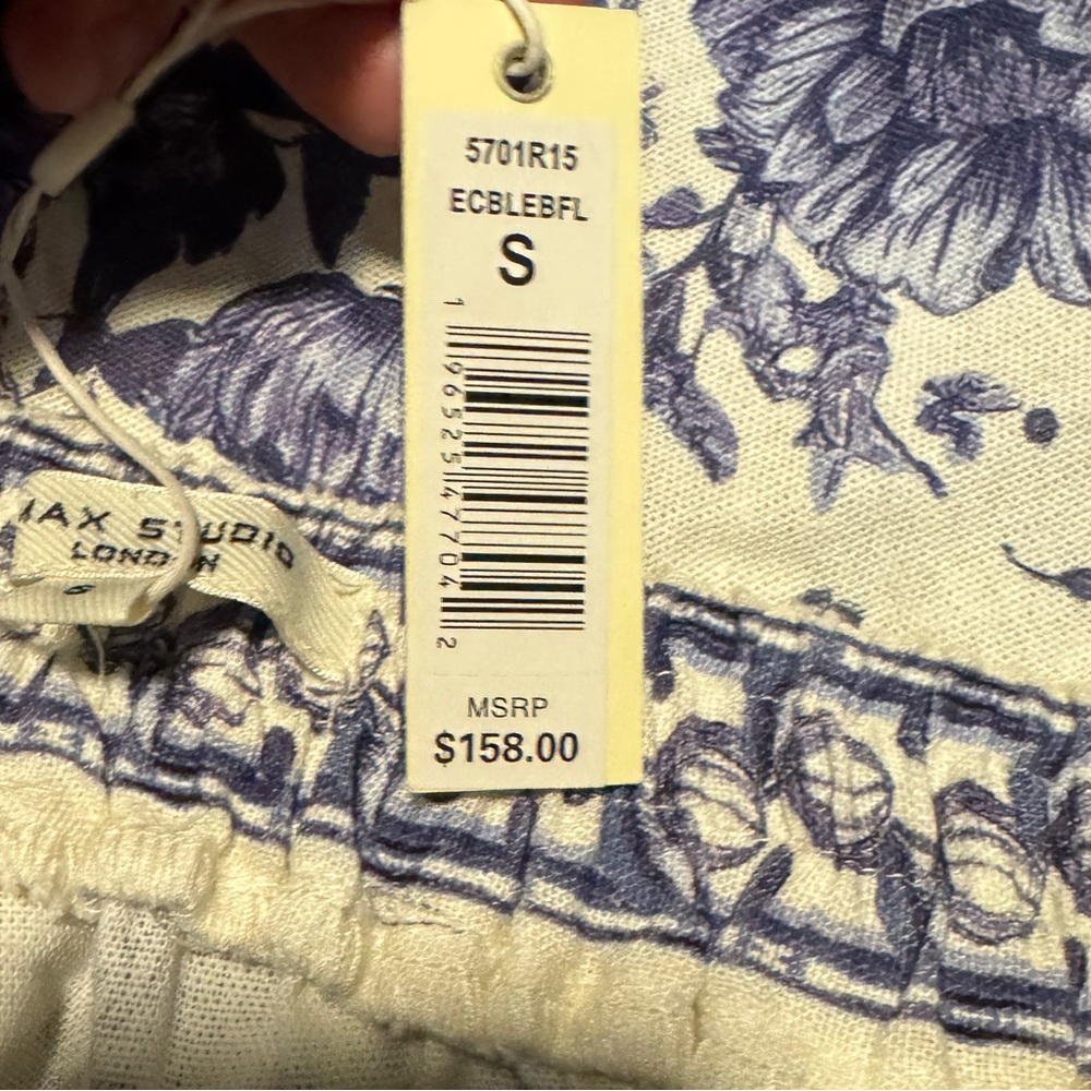NWT Max Studio Navy and Cream Floral A-Line Skirt Size Small - Picture 8 of 8